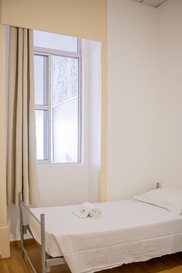 Tweepersoonskamer met 1 of 2 Bedden en Gedeelde Badkamer