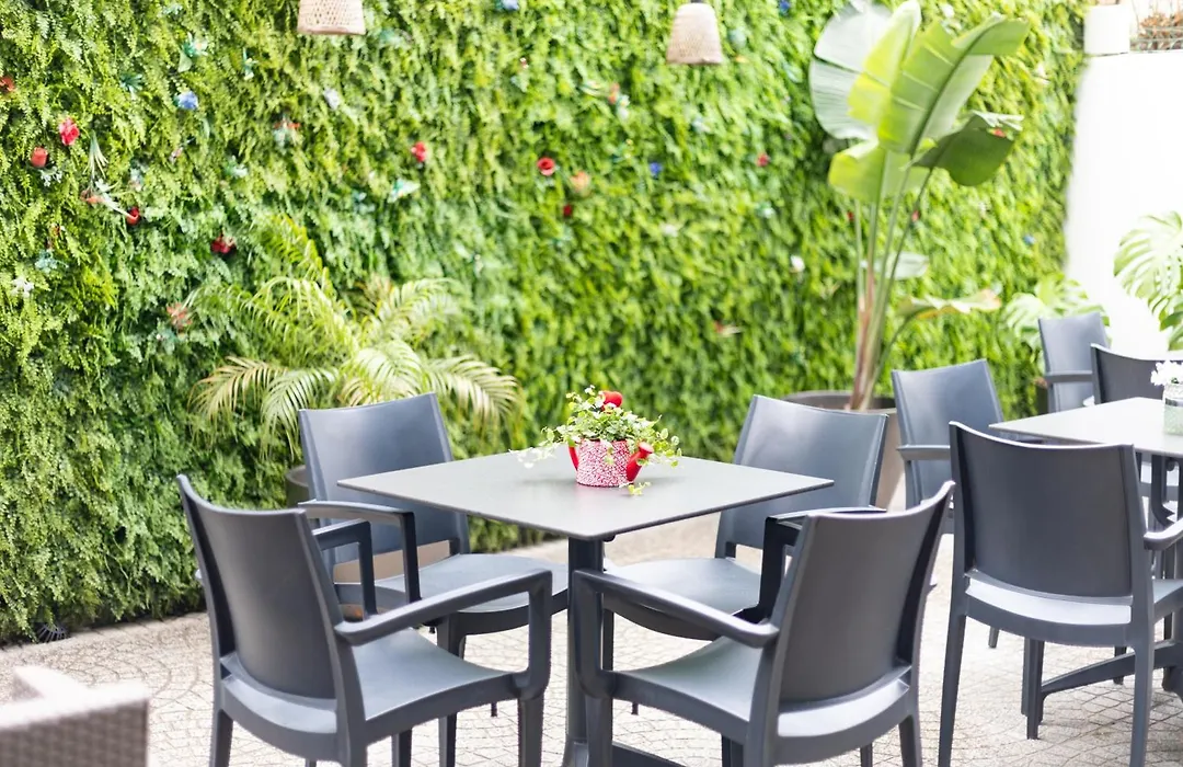 Avenue 41 Guest House-1